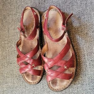 KEEN women sandals size 6.5